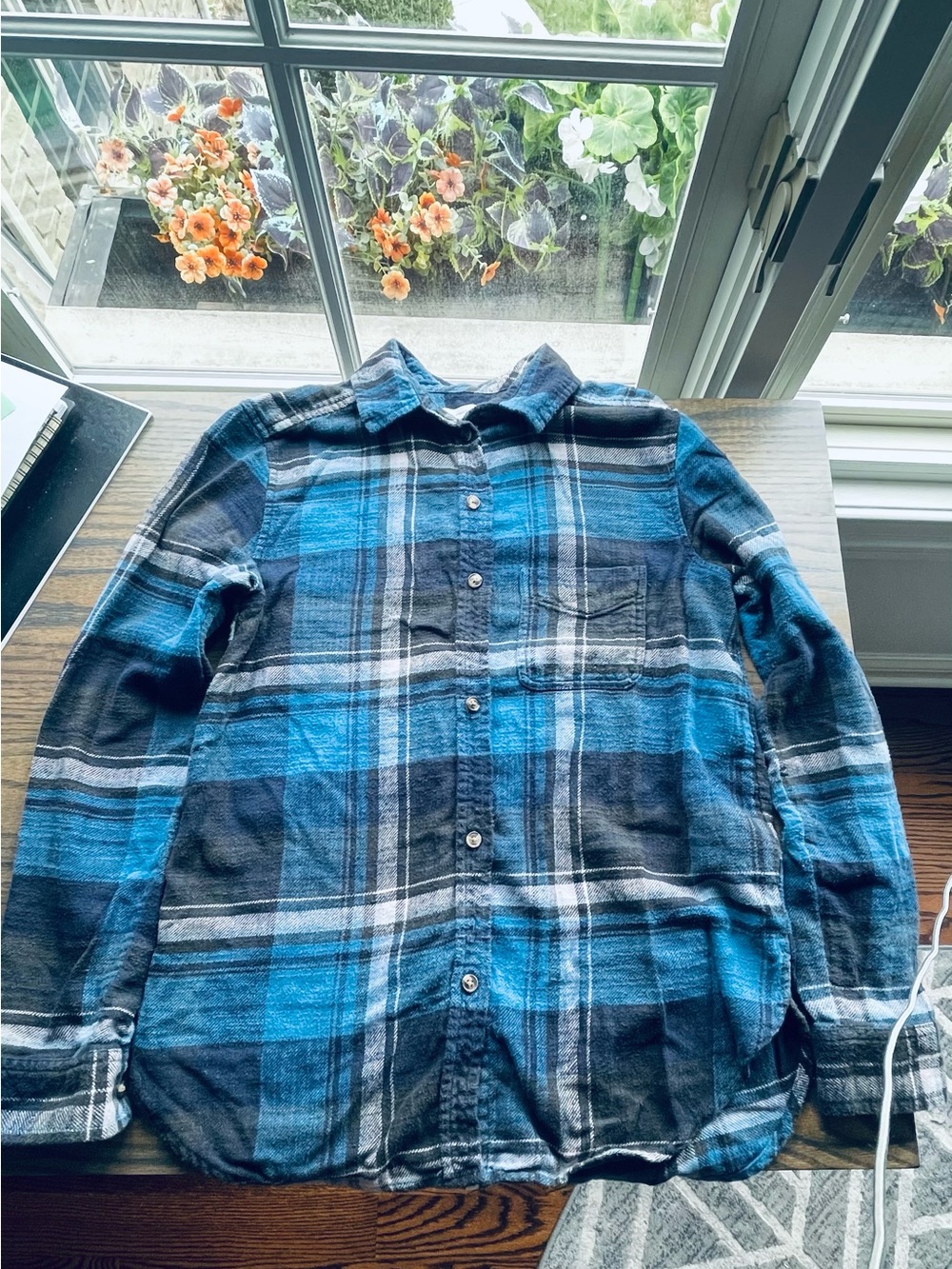 American Eagle Blue Plaid Boyfriend Fit Flannel Shirt - XS
